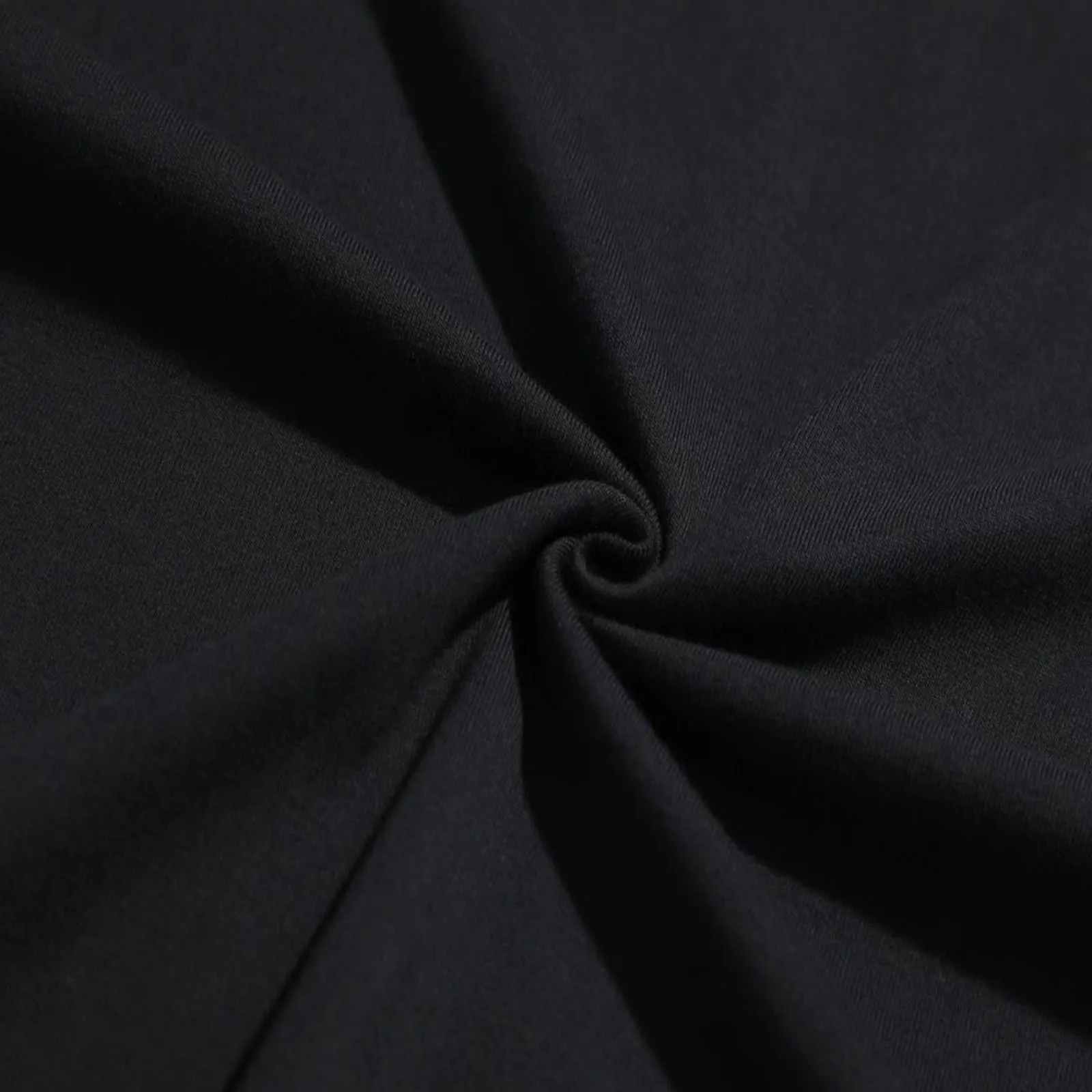 Brand new and unopened Naoya I - Streetwear Brand Tees recension och pris